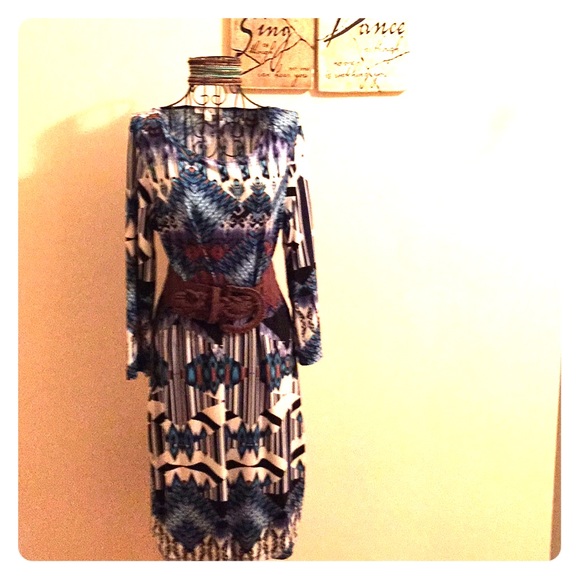 $⬇️ Sheath Dress/Tunic in Southwestern Pattern - Picture 2 of 7